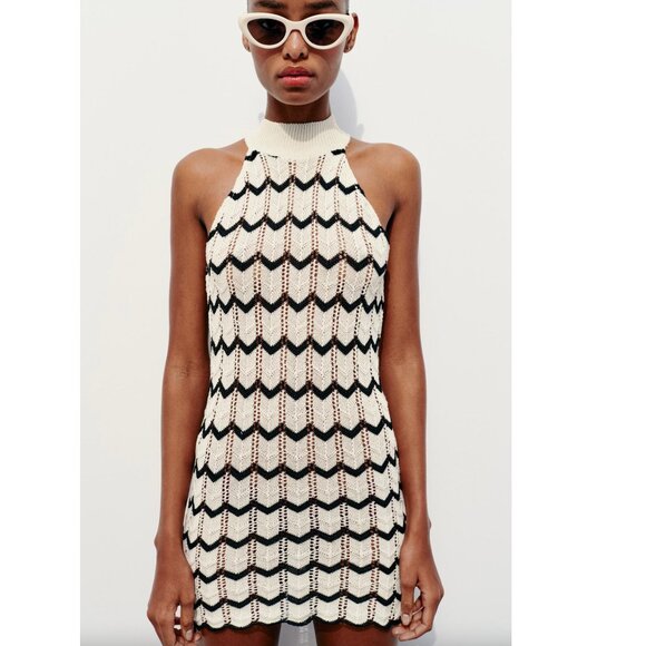 BLOGGER'S FAVE! Zara Striped Knit Mini Dress White Black NWT - Picture 9 of 16
